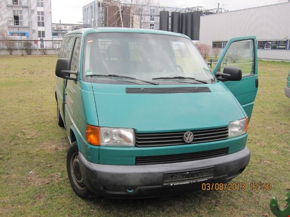 Used Volkswagen Typ 7DB VW Transporter for Sale (Trading Premium) | NetBid Industrial Auctions